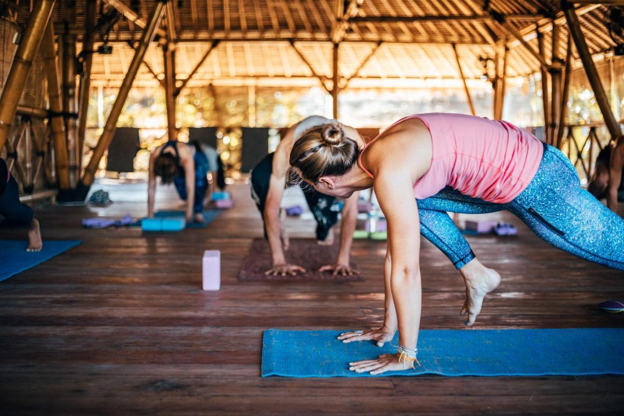 Flowers & Fire Yoga Garden 길리 아이르 외부 사진